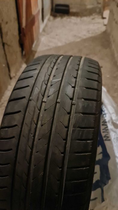 летна гума Goodyear