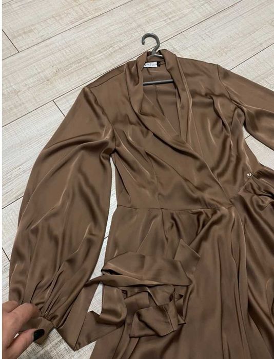 Шелковое Платье Бренда Capsula (S-M)