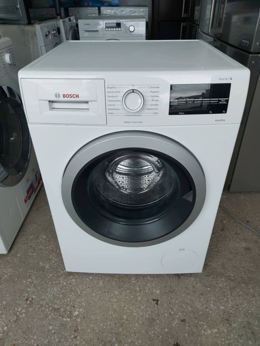 Пералня BOSCH 6 Serie 9кг
Цена:270евро
Капацитет на пране 9кг.
Енергиен клас А+++
1400 оборота
Дисплей
Осветление на барабана
Инверторен мотор
Стандар