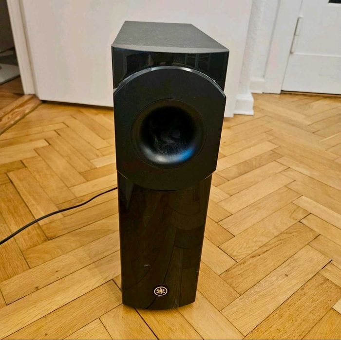 7.1 звуков проектор Yamaha YSP 3300