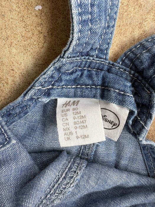 Set Disney cu salopeta trei sfert si tricou