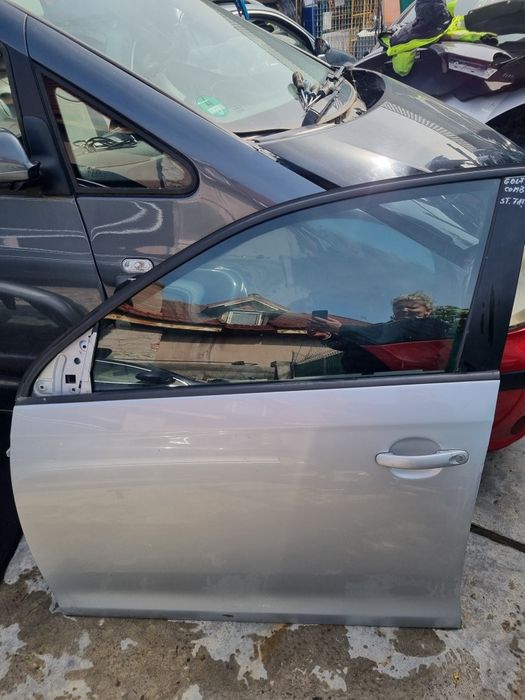 ușă completă stânga față VW golf5 combi