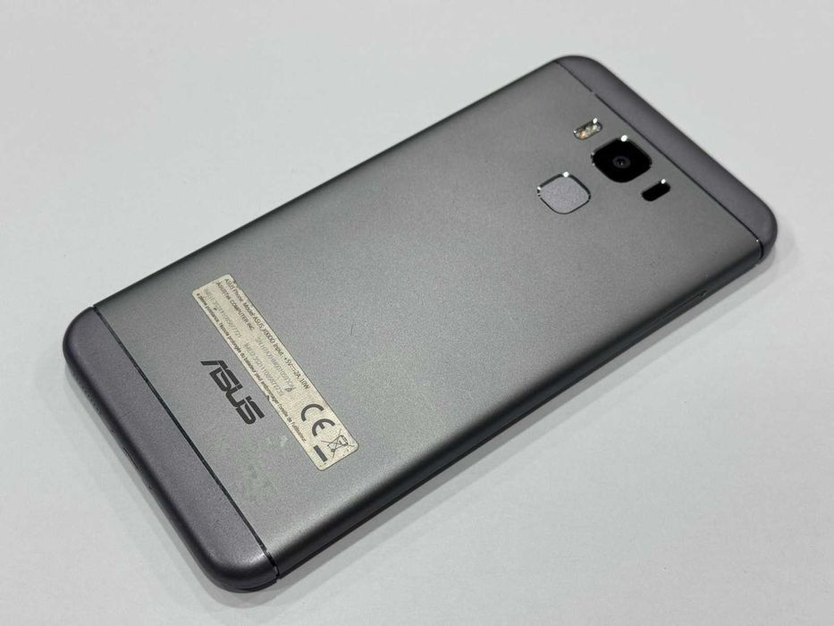 Телефон - Asus Zenfone 3 Max