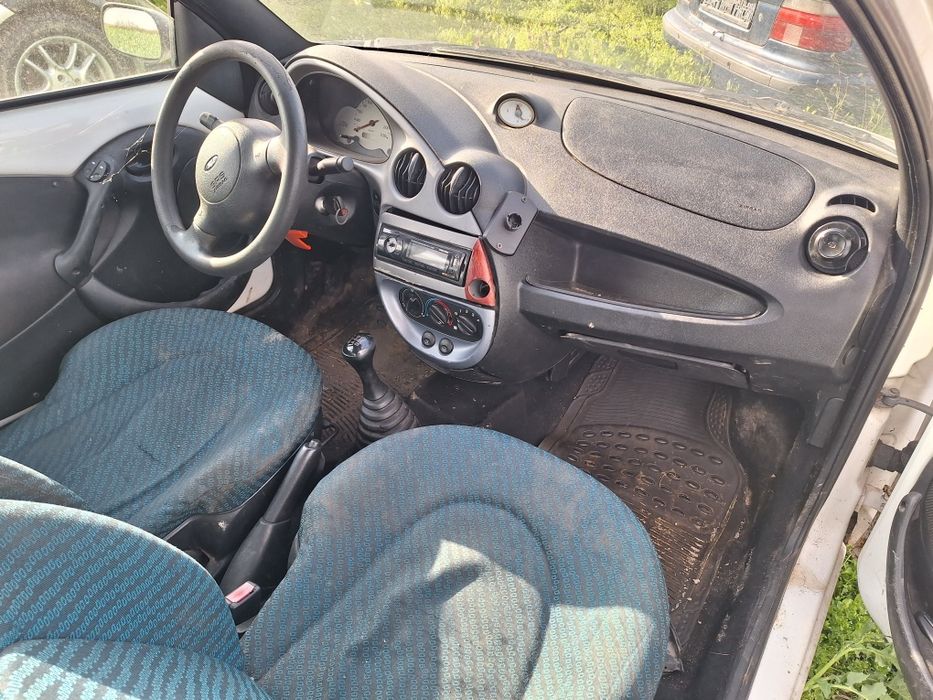 Dezmembrez ford ka 1.3 benzina