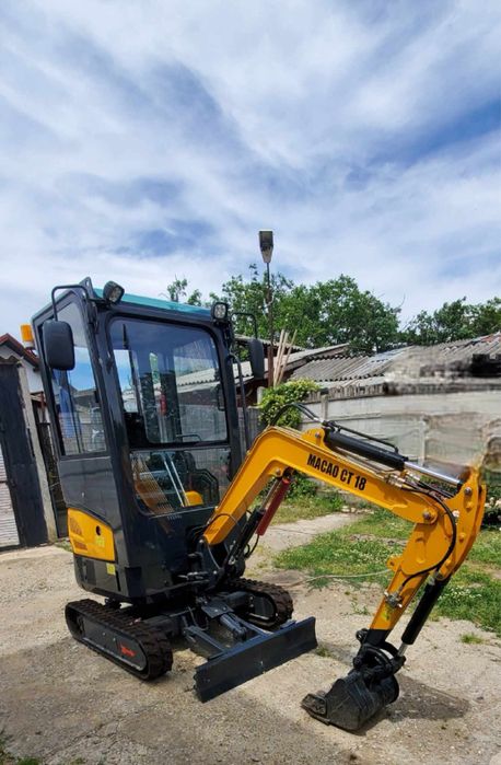 Execut sapaturi/lucrari /inchiriez cu miniexcavator