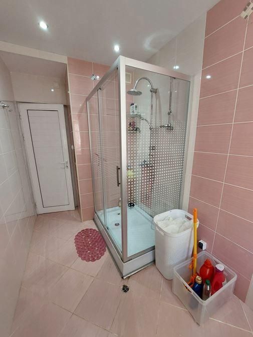 Дава се под наем Двустаен апартамент в Варна, Виница - 70 кв.м за 458.49 € - Снимка #5