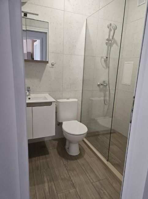 Дава се под наем Двустаен апартамент в Пловдив, Южен - 62 кв.м за 415 € - Снимка #6