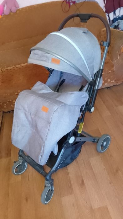 Продам летнюю коляску