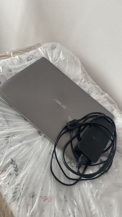 Laptop ASUS Zenbook i7
