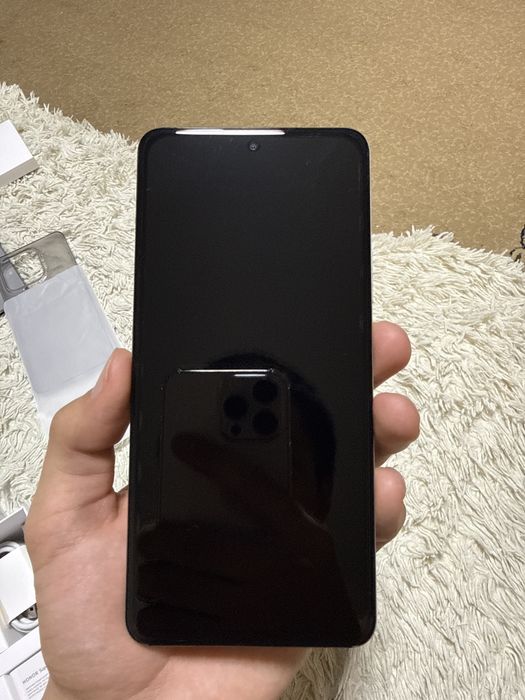 Продам телефон Honor x8d