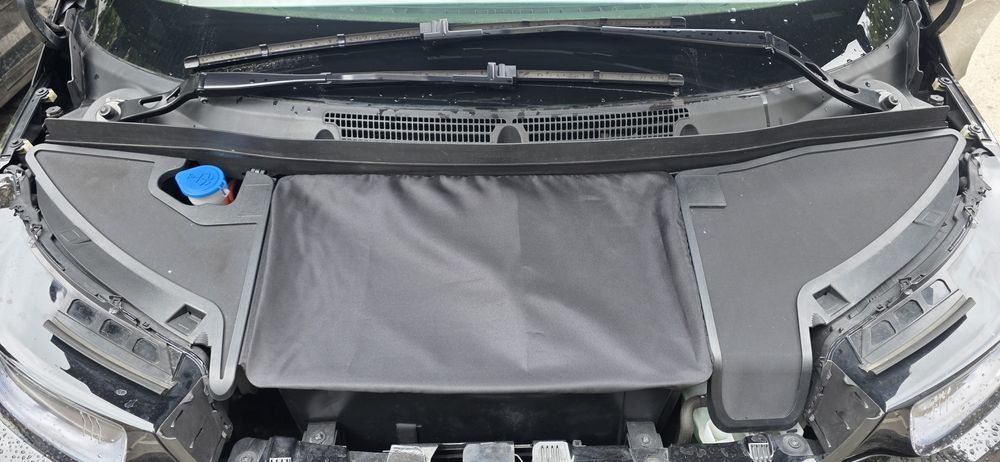 BMW I3 Frunk непромокаемо покривало
