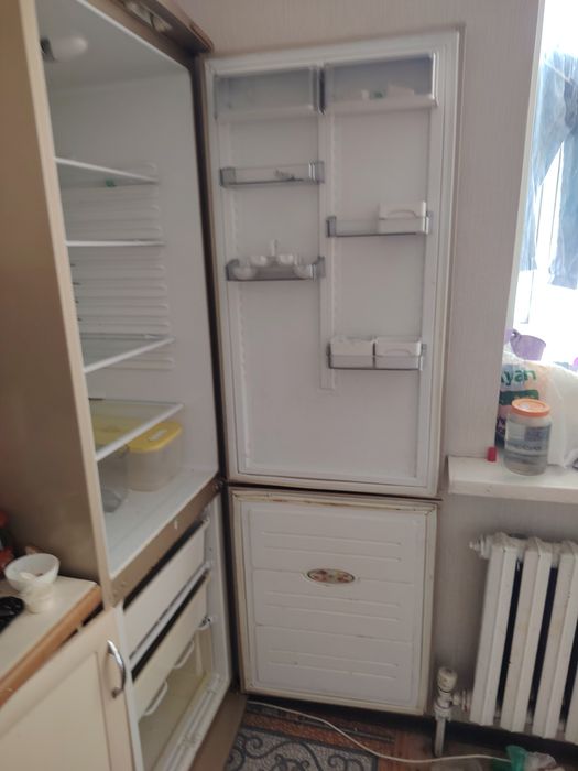 Продам холодильник