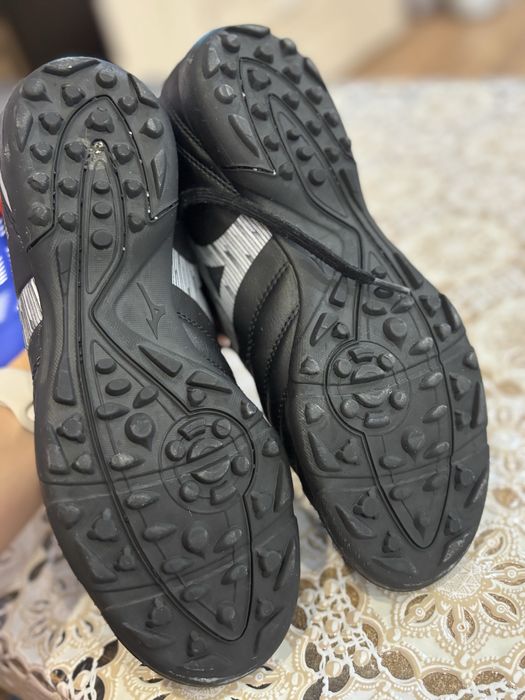 Стоножки МИЗУНО естествена кожа