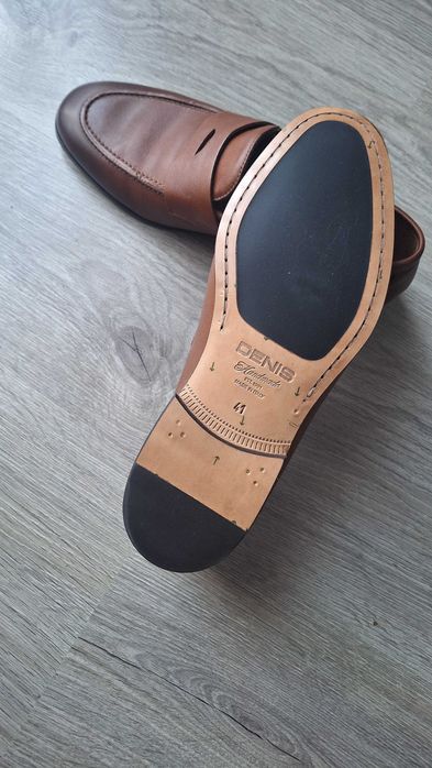 Vând pantofi de ocazii din piele