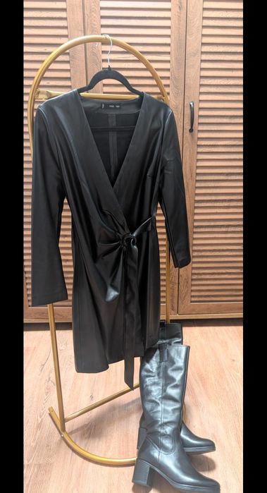 Outfit din piele artificiala)Rochie Mango Mărimea M+Cizme Nr 37NOI