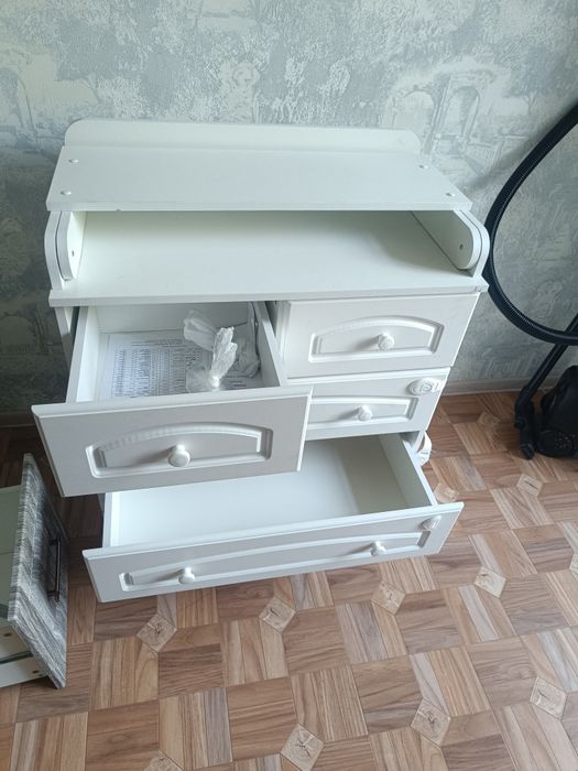 Продам камод-пеленальный стол