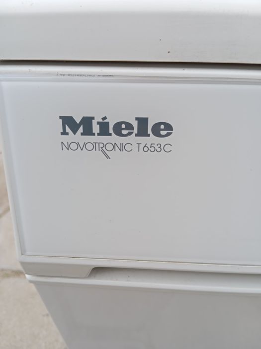 Продавам Сушилня Миеле