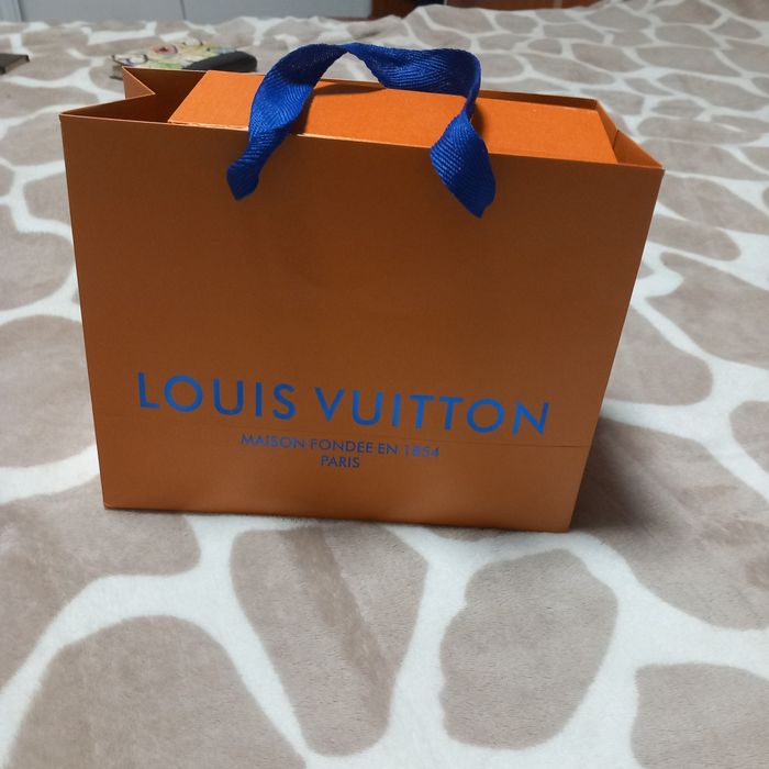 Vand curea louis  vuitton