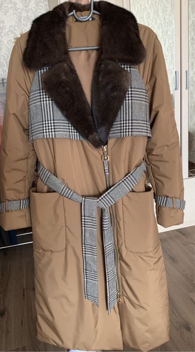 Продам женскую куртку