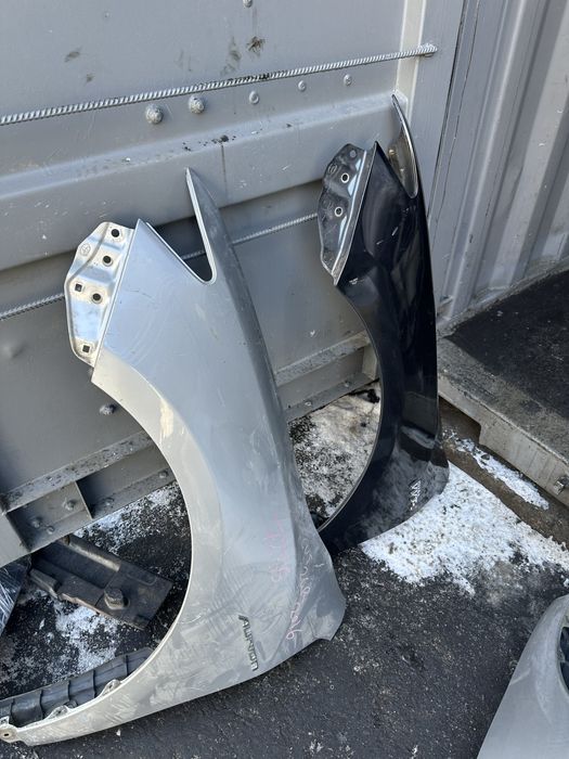 Крыло на Камри 50