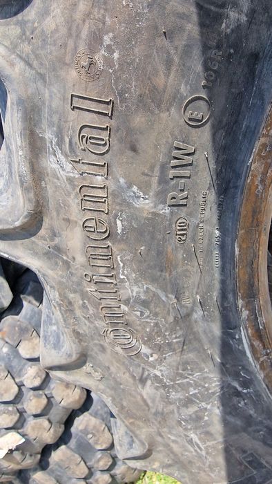 Anvelopă agricolă 14.9R30 marca Continental