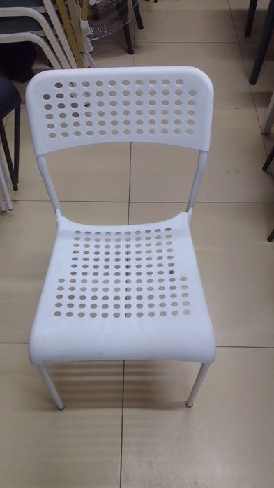 Стулья мягкие каркас металл.