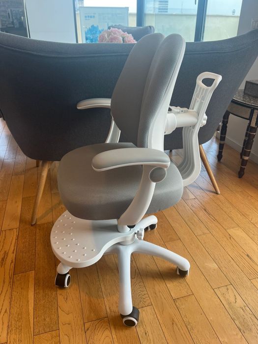 Scaun ergonomic pentru copii, spatar reglabil inaltime, rotativ, Gri