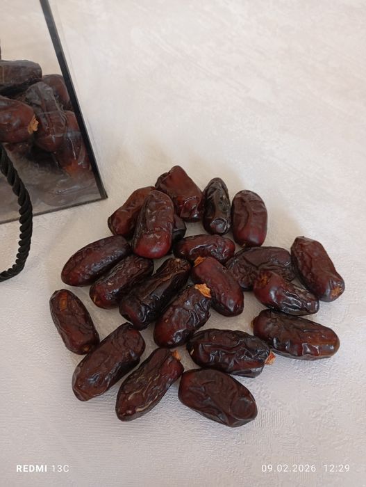 Финики сафави подарочные