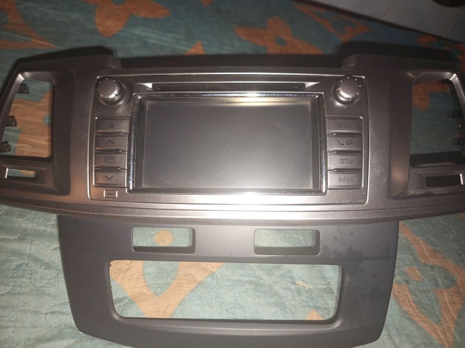 Продам Штатную магнитолу