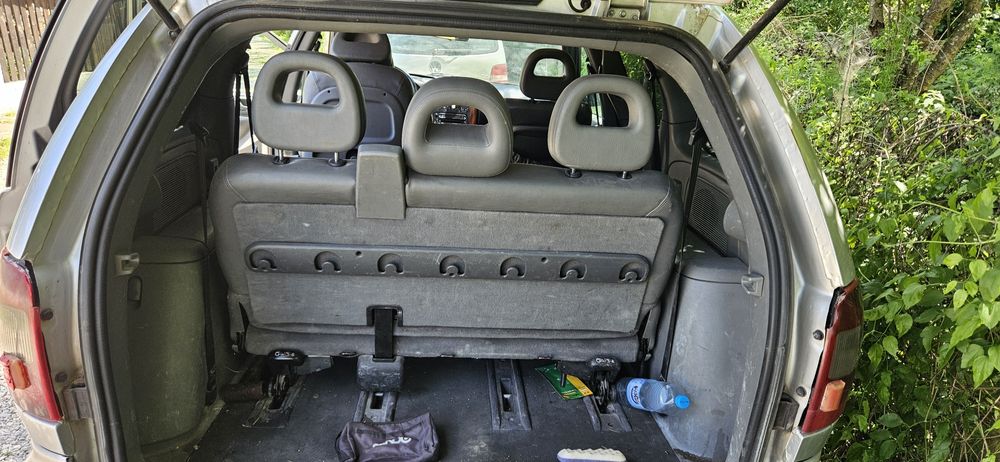 Крайслер Вояджер 2.8 амтомат.На части.