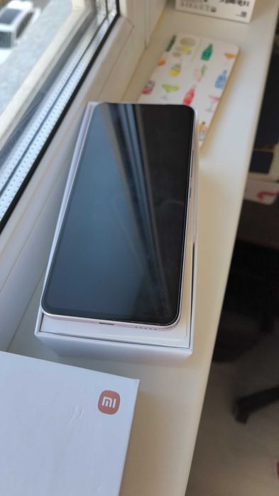 Продам смартфон Xiaomi 12 lite