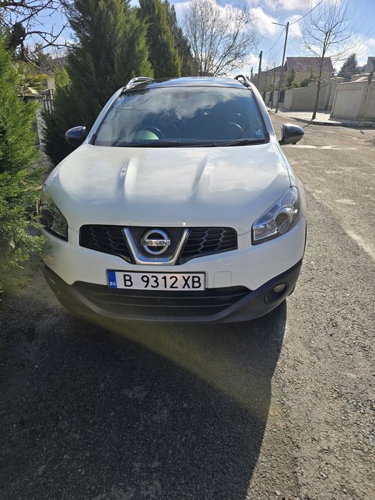 Nissan qashqai +2 volan pe dreapta