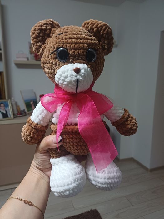 Doua jucarii crosetate