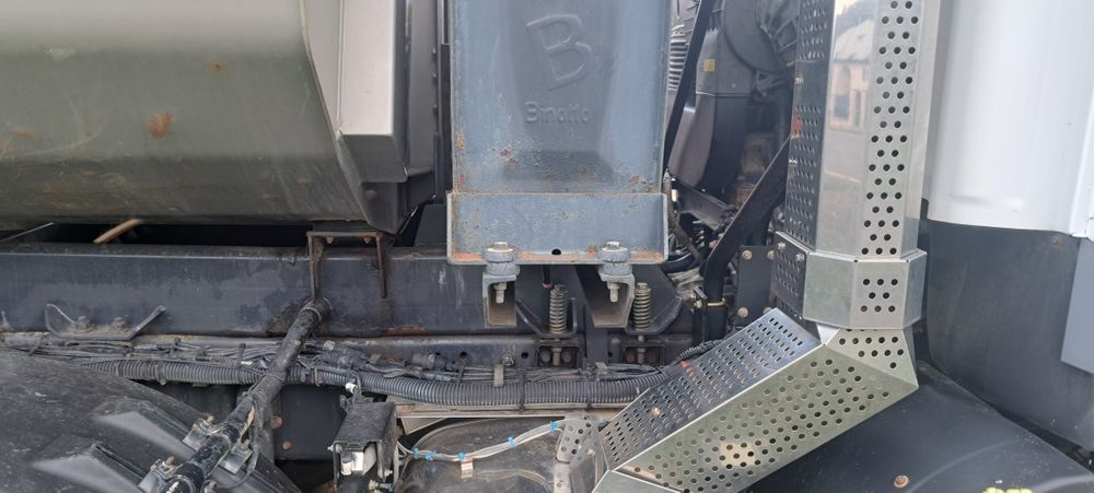 Basculanta daf cf 8x4 340000 km 2008 variante schimb
