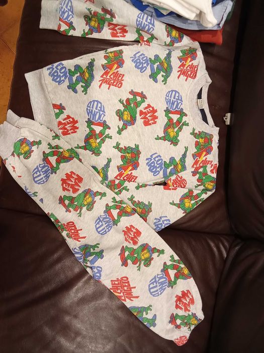 Екипи за момче на 5-6 г.- 8 лв.