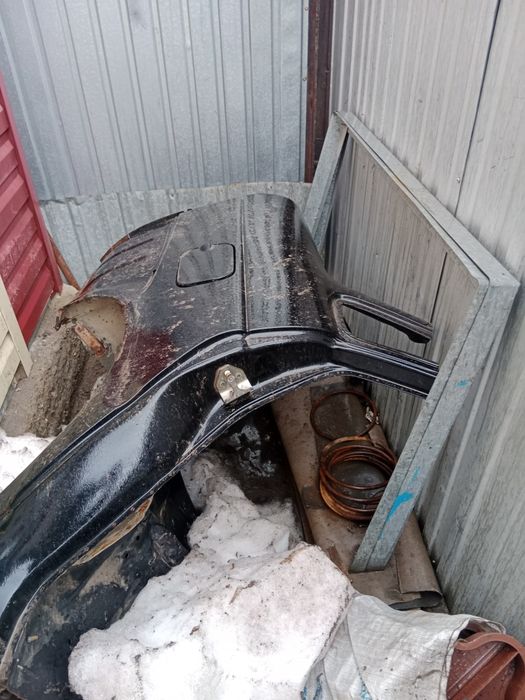 Крыло задний правый на приору