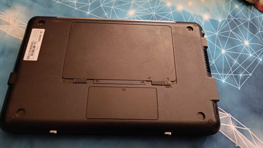нетбук hp mini 1152nr