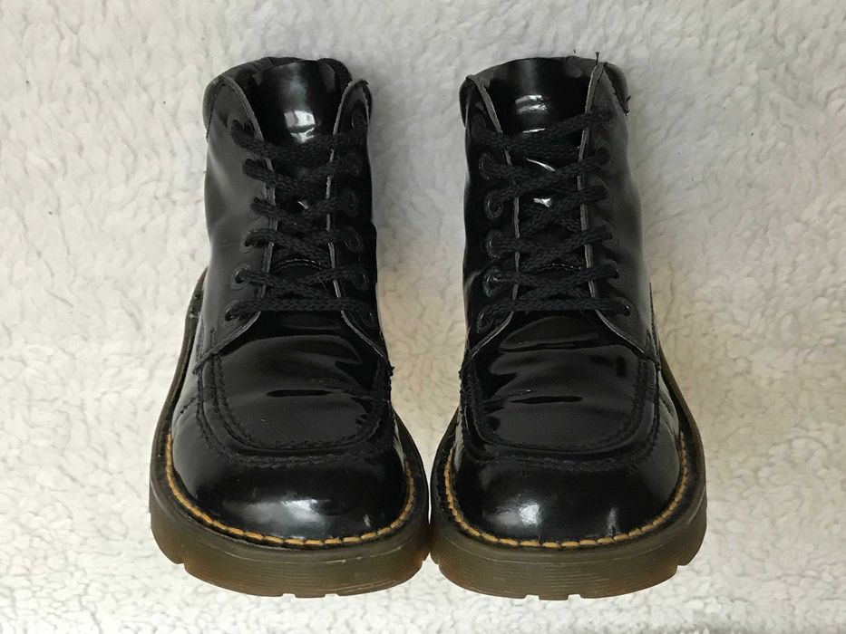 Ghete negre unisex Dr .Martens piele lacuita originale bocanci negri