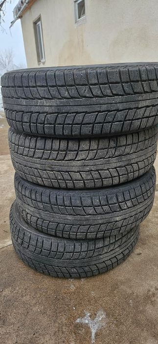 Продам шины отличный