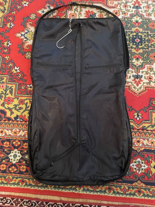 Продам сумку для костюмов GUCCI