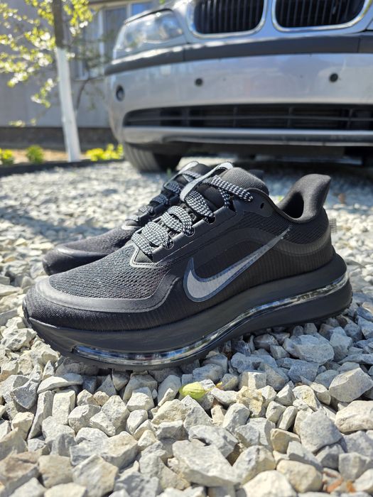 Nike Pegasus Premium– Mărimea 42 – Noi, Nepurtați, cu Cutie Originală