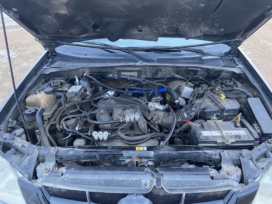 Продам Mazda Tribute 2001 года