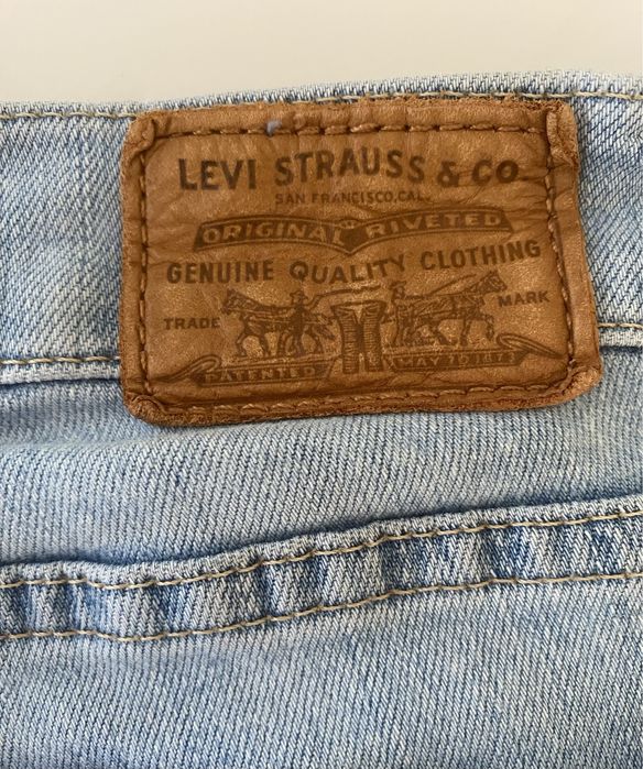 Blugi Levi’s 710 mărimea 26 Super Skinny
