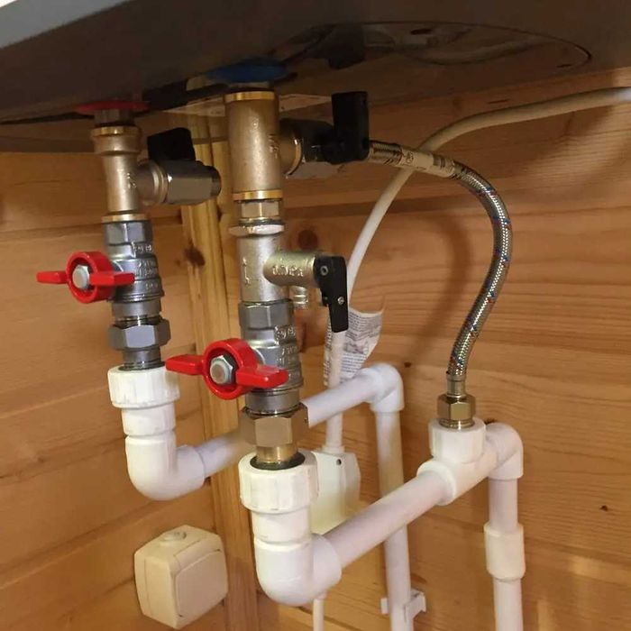 Монтаж водонагревателей (бойлеров)