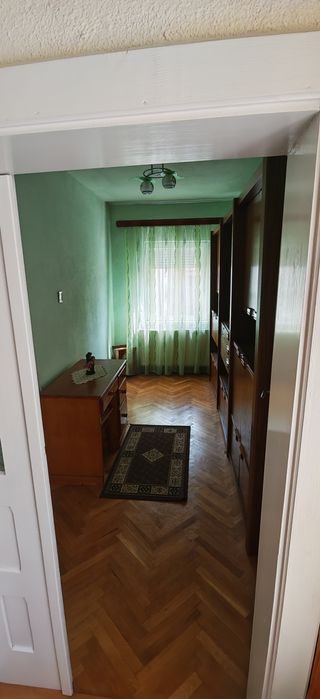 Închiriez casa Lazaret-Resita