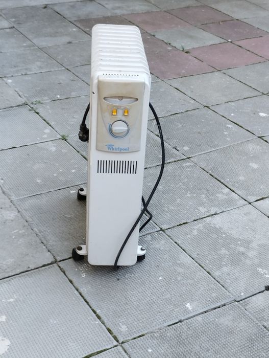 Маслен радиатор 50 лв