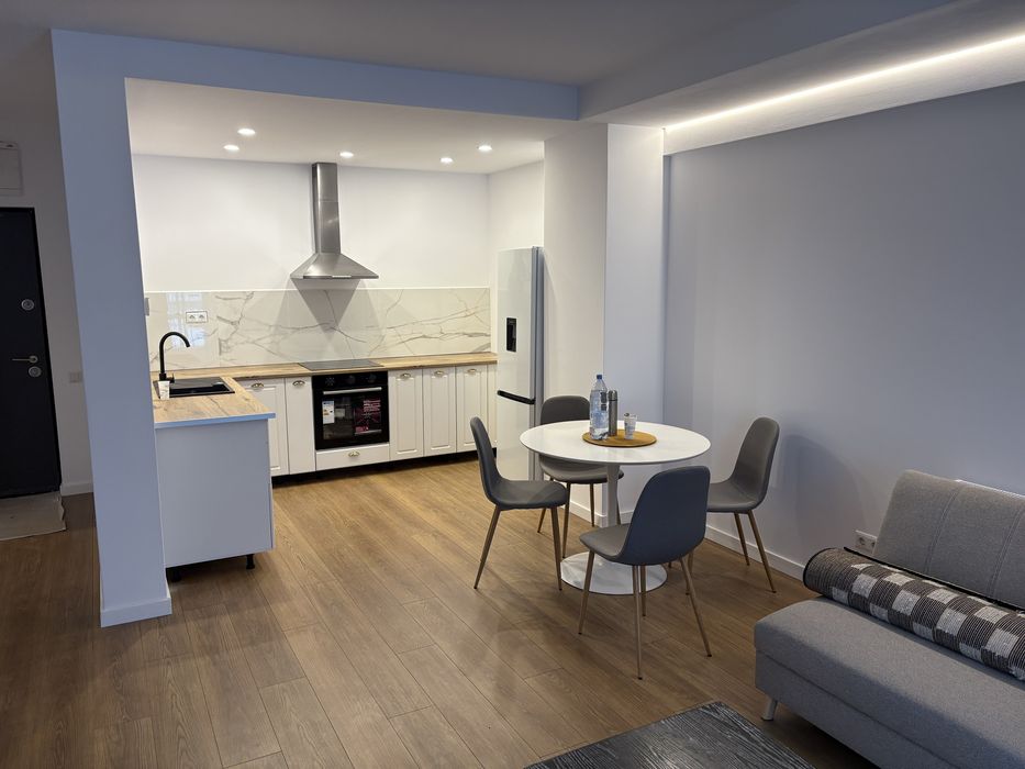 Inchiriez apartament 2 camere - Concept 9, Targu mures (Shopping City)