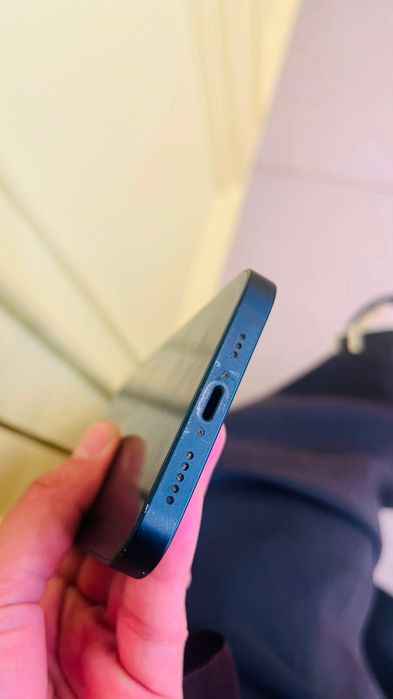 iphone 13 128гв  продаються