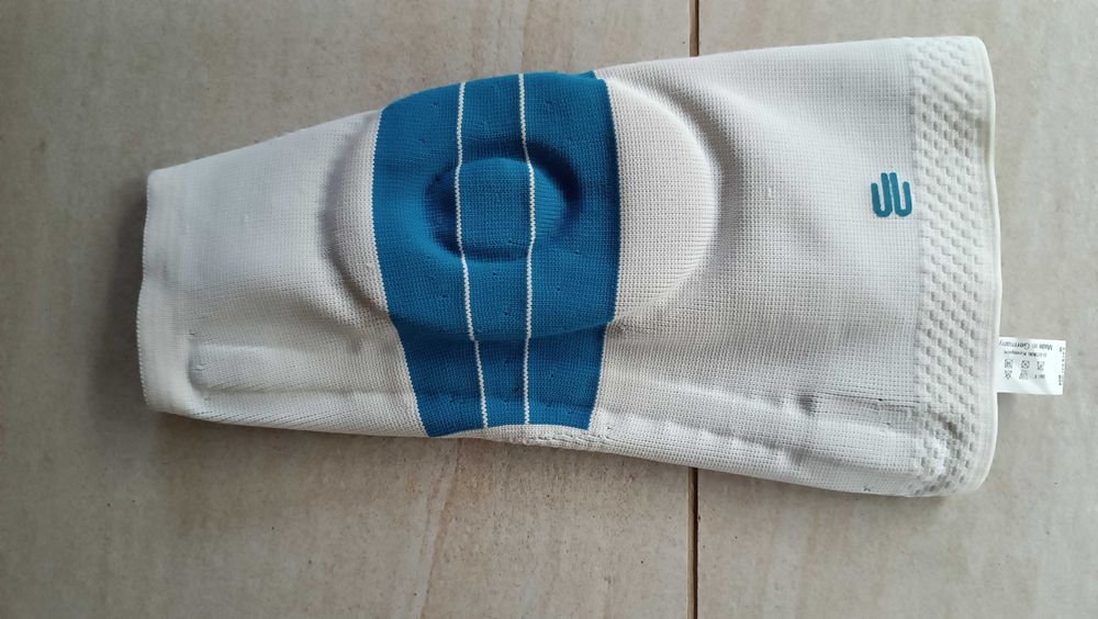 Bauerfeind ортеза наколенка за коляно GenuTrain Unisex Knee Support