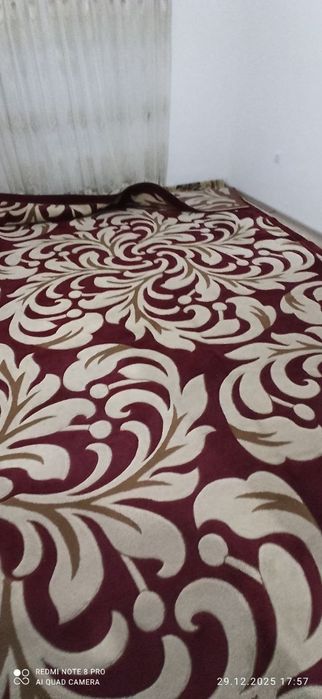 Juda ham yaxshi holatdagi gilam